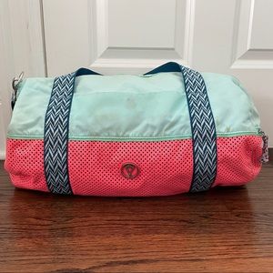 ivivva by lululemon Boardwalk to Beach duffle bag